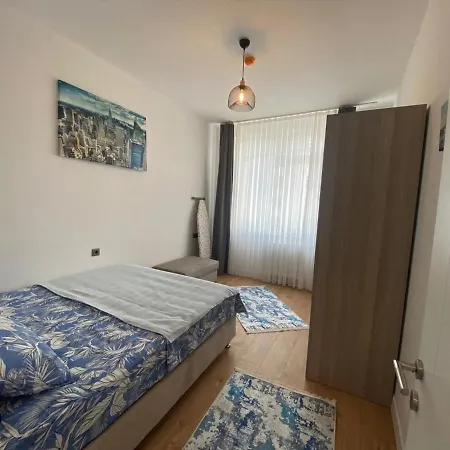 Business-friendly Flat In Fikirtepe
